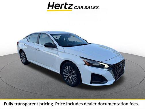 Glacier White 2025 Nissan Altima SV FWD