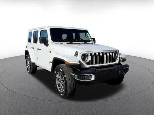 2025 Jeep Wrangler 4-Door Sahara 4x4