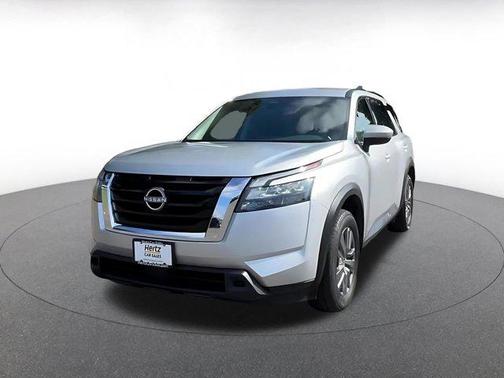 Brilliant Silver Metallic 2025 Nissan Pathfinder SV FWD