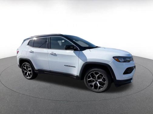 Bright White Clearcoat 2025 Jeep Compass Limited