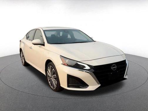 2024 Nissan Altima 2.5 SL