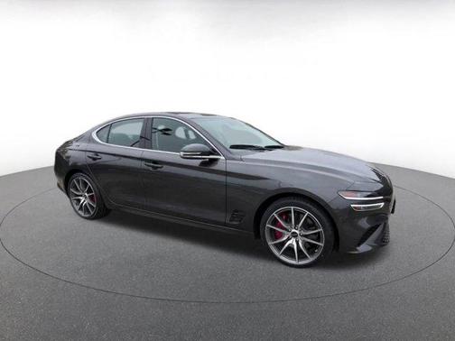 Makalu Gray 2025 Genesis G70 2.5T AWD