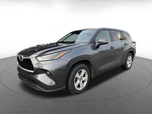 2025 Toyota Highlander LE