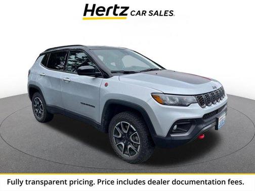 Silver Zynith Metallic Clearcoat 2025 Jeep Compass Trailhawk