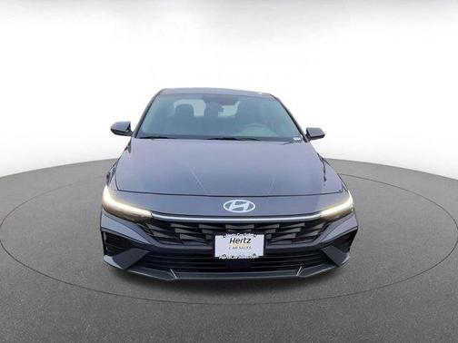 2025 Hyundai ELANTRA SEL