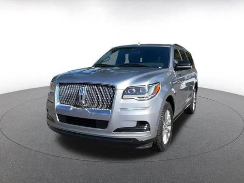 2023 Lincoln Navigator Standard