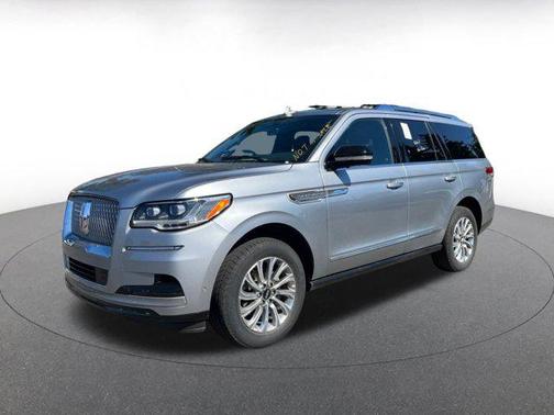 2023 Lincoln Navigator Standard