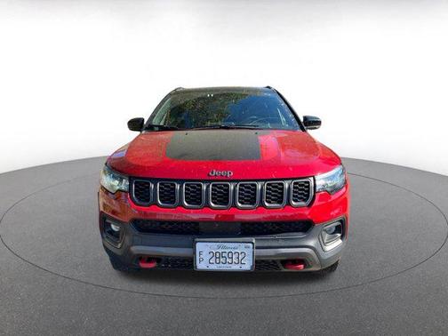 Red Hot Pearlcoat 2025 Jeep Compass Trailhawk
