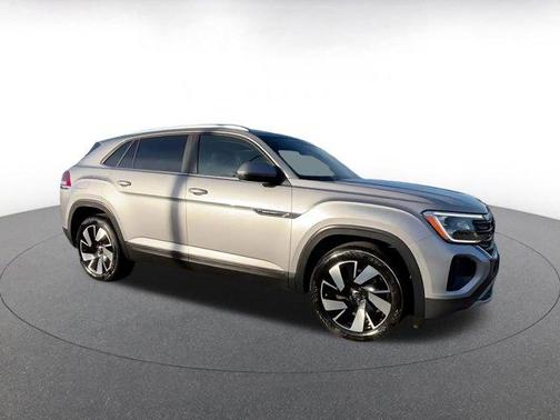 2025 Volkswagen Atlas Cross Sport 2.0T SE w/Technology 4MOTION