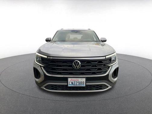 2025 Volkswagen Atlas Cross Sport 2.0T SE w/Technology 4MOTION