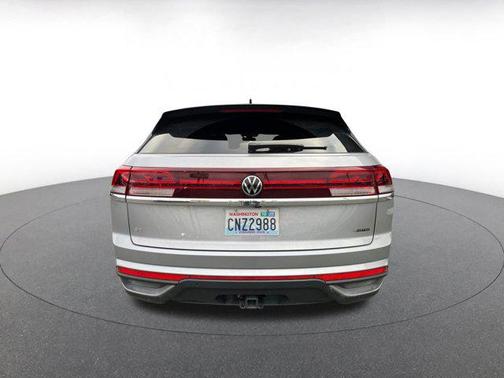 2025 Volkswagen Atlas Cross Sport 2.0T SE w/Technology 4MOTION