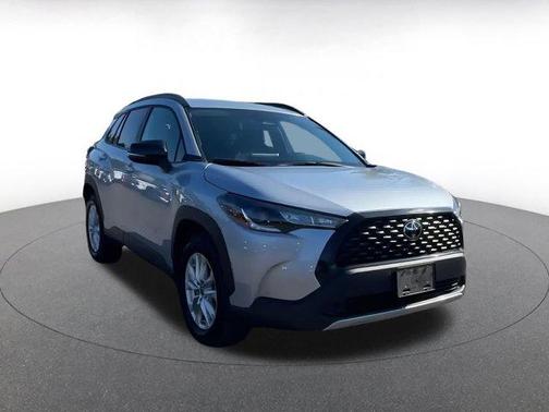 2025 Toyota Corolla Cross LE