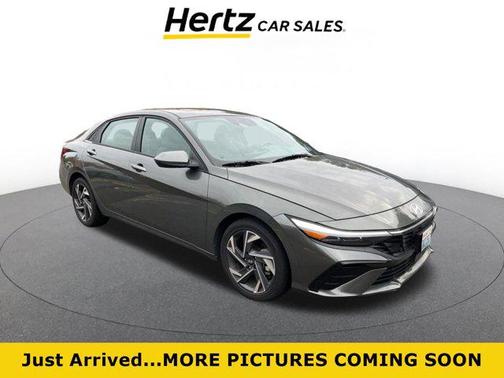 2025 Hyundai ELANTRA SEL