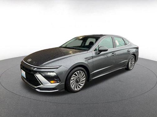 2025 Hyundai SONATA Hybrid SE