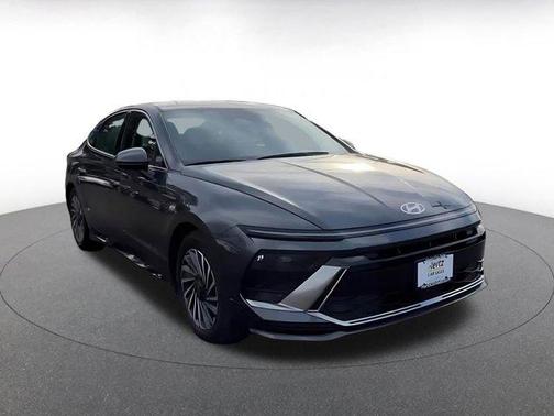 2025 Hyundai SONATA Hybrid SE