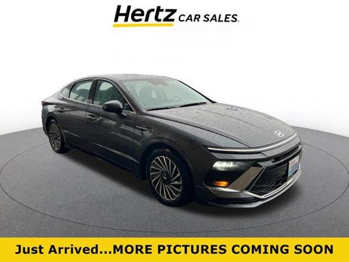 2025 Hyundai SONATA Hybrid SE