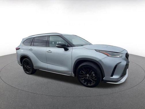 2024 Toyota Highlander XSE