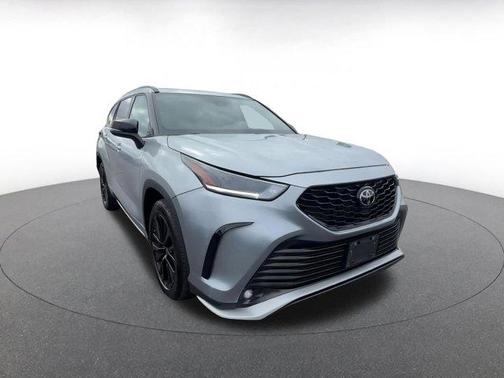 2024 Toyota Highlander XSE