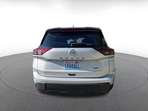 Brilliant Silver Metallic 2025 Nissan Rogue SV