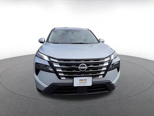 Brilliant Silver Metallic 2025 Nissan Rogue SV