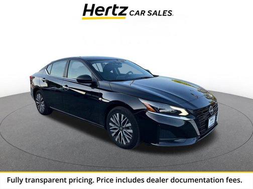 Super Black 2025 Nissan Altima SV FWD