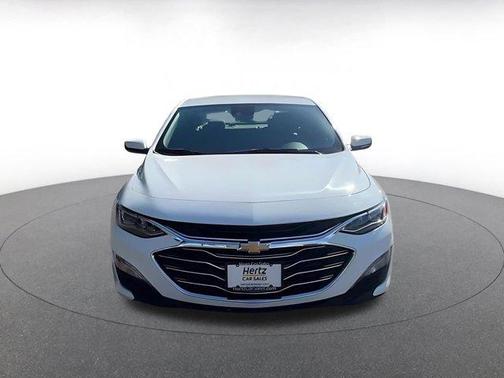 Summit White 2024 Chevrolet Malibu FWD 2LT
