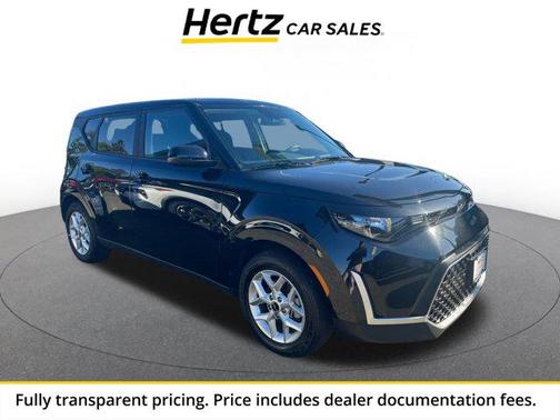 Fusion Black 2025 Kia Soul LX