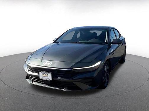 2025 Hyundai ELANTRA SEL