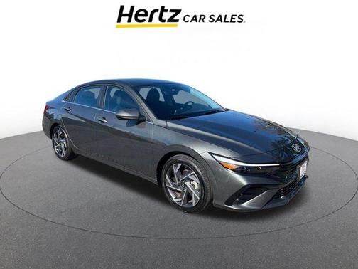 2025 Hyundai ELANTRA SEL