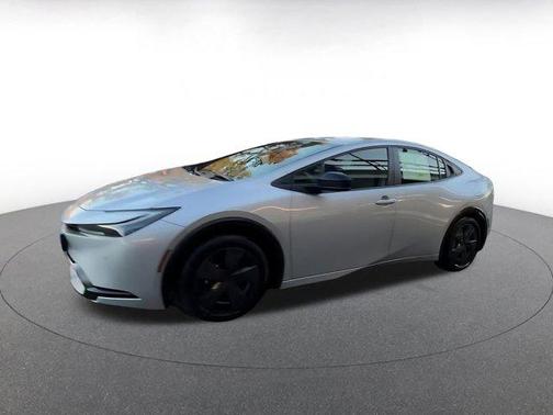 2025 Toyota Prius LE