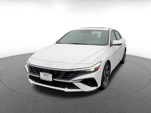 2025 Hyundai ELANTRA SEL