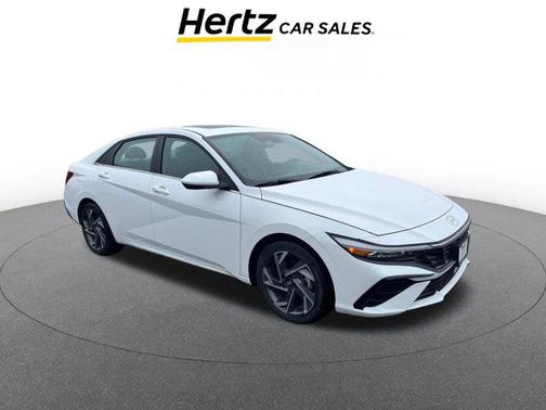 2025 Hyundai ELANTRA SEL