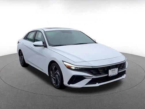 2025 Hyundai ELANTRA SEL