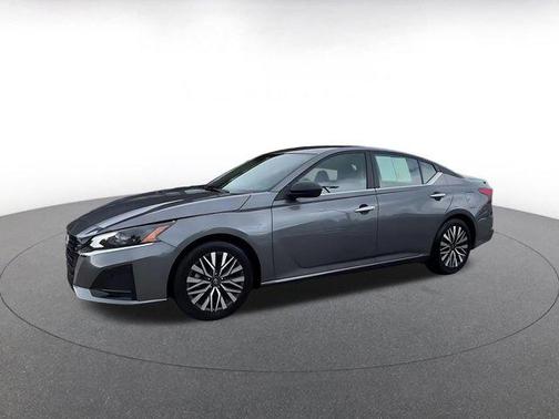 Gun Metallic 2025 Nissan Altima SV FWD
