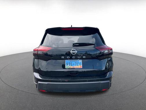 Super Black 2025 Nissan Rogue SV