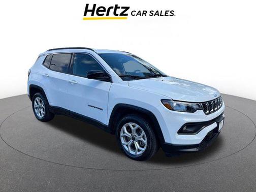 Bright White Clearcoat 2025 Jeep Compass Latitude