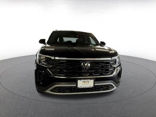 2025 Volkswagen Atlas Cross Sport 2.0T SE w/Technology 4MOTION