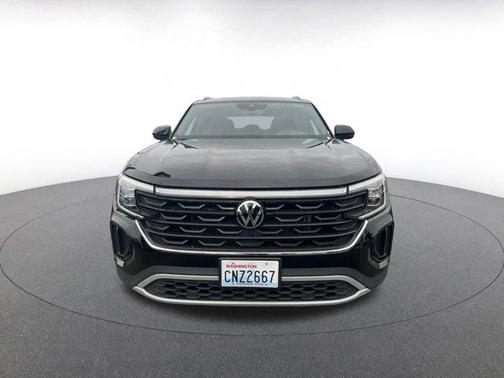 2025 Volkswagen Atlas Cross Sport 2.0T SE w/Technology 4MOTION