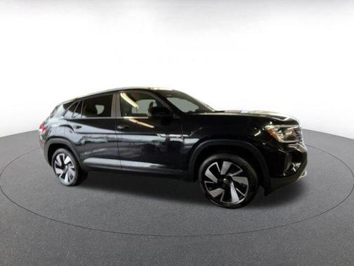 2025 Volkswagen Atlas Cross Sport 2.0T SE w/Technology 4MOTION