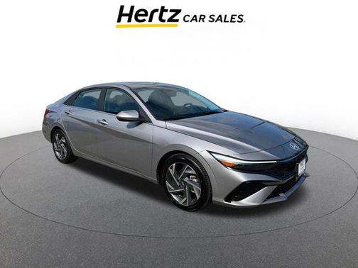 Fluid Metal 2025 Hyundai ELANTRA SEL