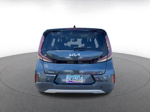 Gravity Gray 2025 Kia Soul LX