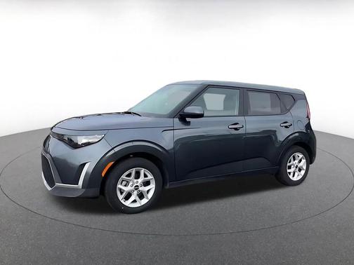 Gravity Gray 2025 Kia Soul LX