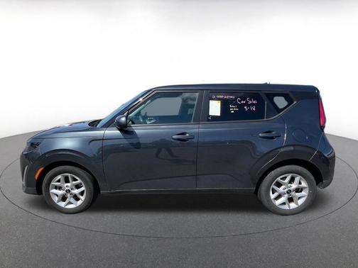 Gravity Gray 2025 Kia Soul LX