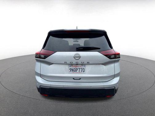 Brilliant Silver Metallic 2025 Nissan Rogue SV