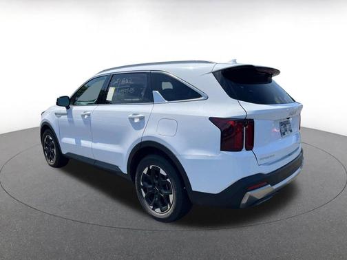 Glacial White Pearl 2024 Kia Sorento S