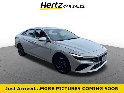 2025 Hyundai ELANTRA SEL