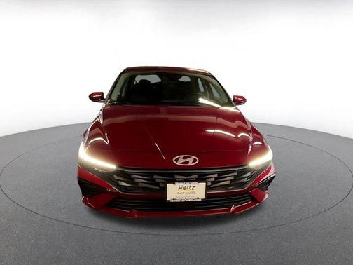 2025 Hyundai ELANTRA SEL