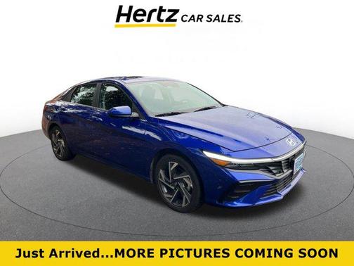 2025 Hyundai ELANTRA SEL