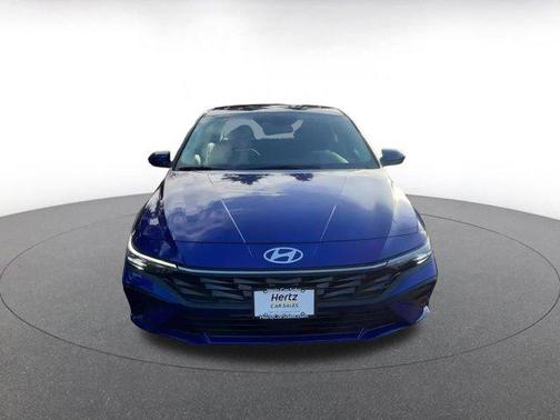 2025 Hyundai ELANTRA SEL