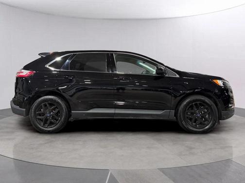 2022 Ford Edge Sport